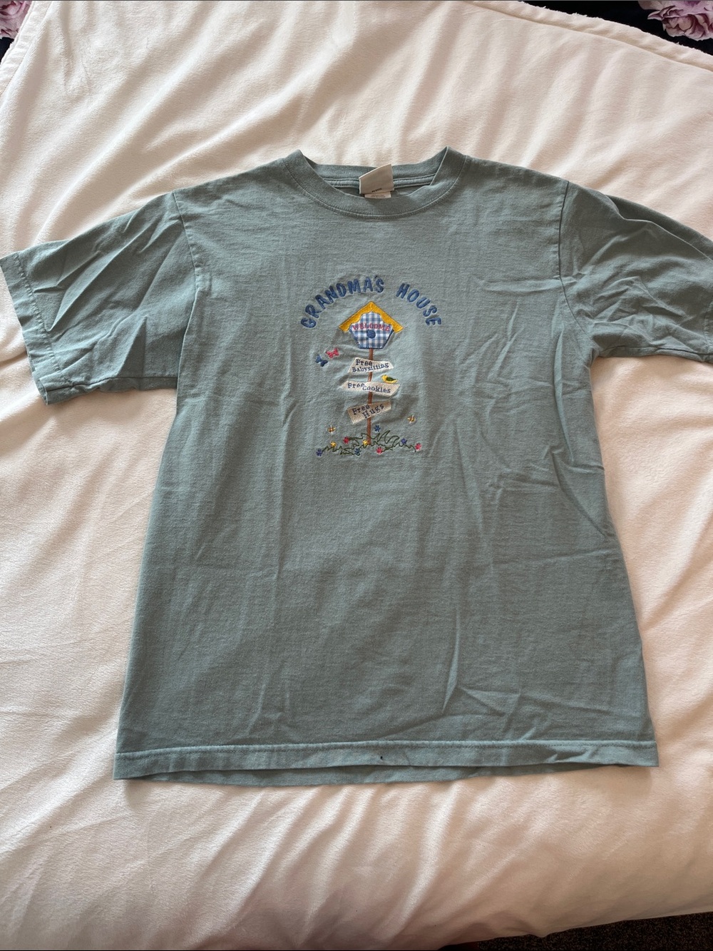 Women’s vintage Briar Creek embroidered top